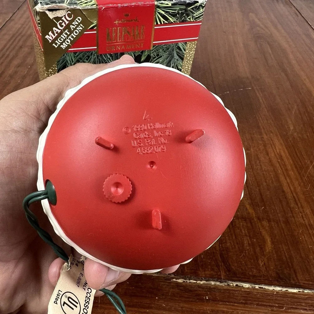 Vintage Hallmark 1990 Forest Frolics Magic Light Motion Ornament 2nd Series